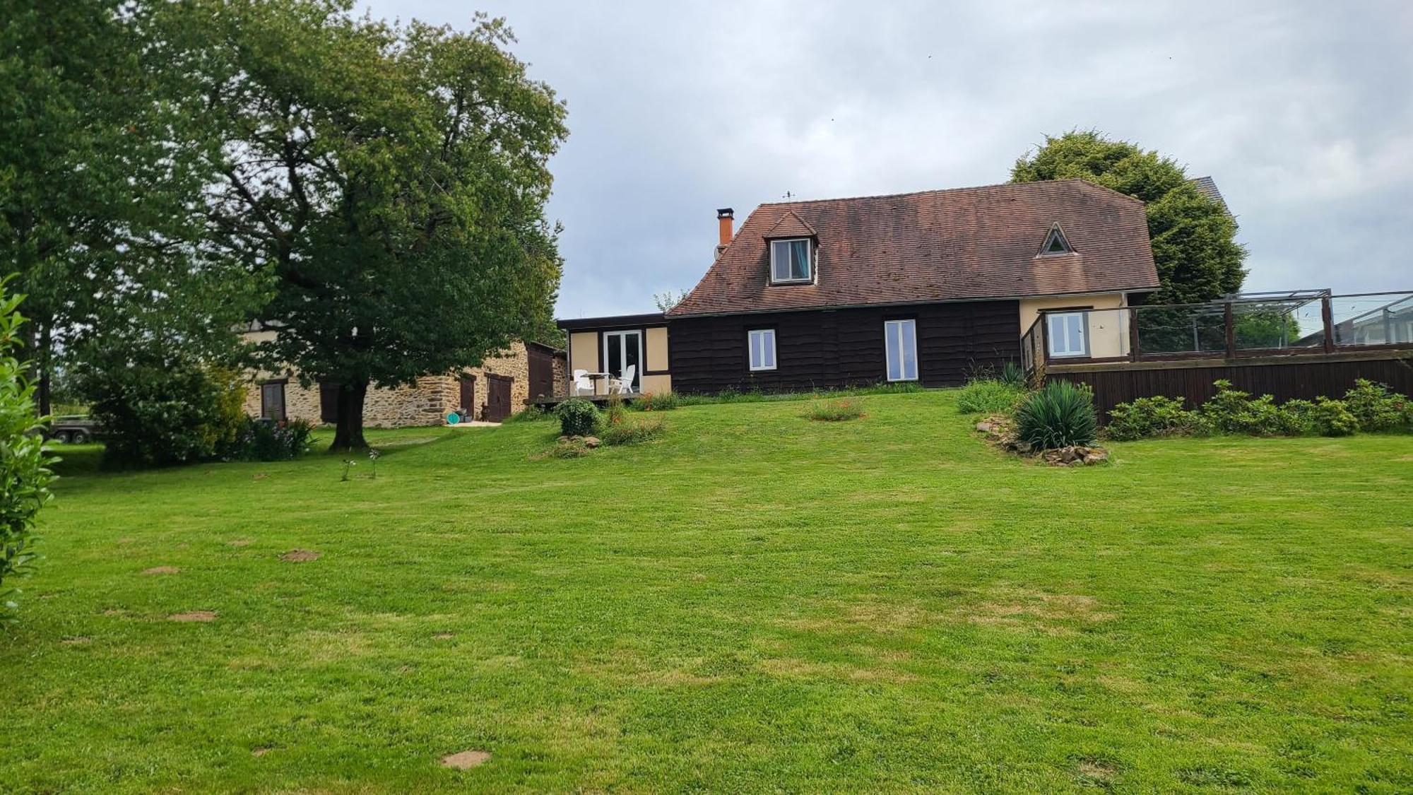Studio L'Audrerie. Saint-Pardoux-Corbier Bagian luar foto